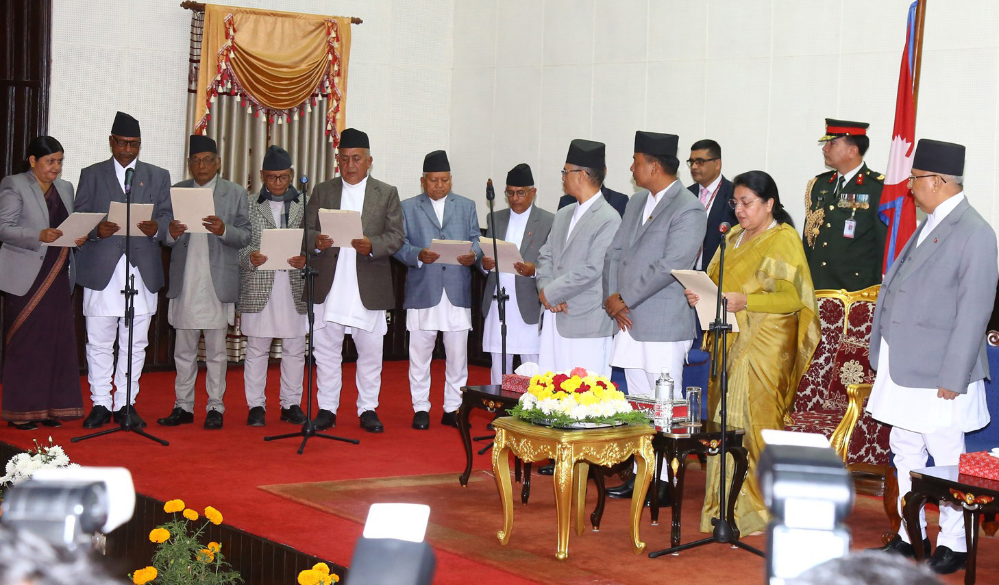 प्रदेश प्रमुखले लिए शपथ