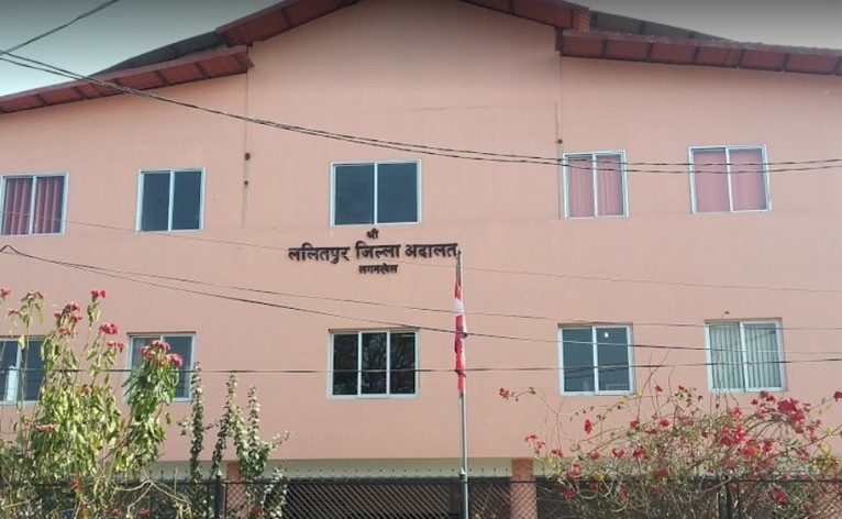 बलात्कार प्रयास आरोपमा पक्राउ परेका चिकित्सक अदालत पेश