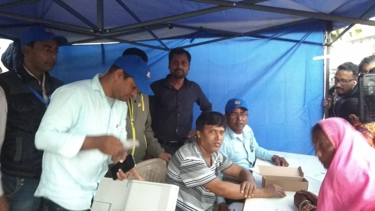 विवाहपञ्चमीको अवसरमा टेलिकमले निःशुल्क सीम बाँड्दै