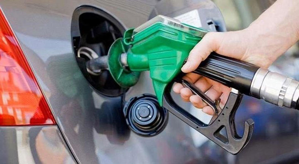 डिजेल र पेट्रोलको मूल्य प्रतिलिटर १० रुपैयाँ घट्यो