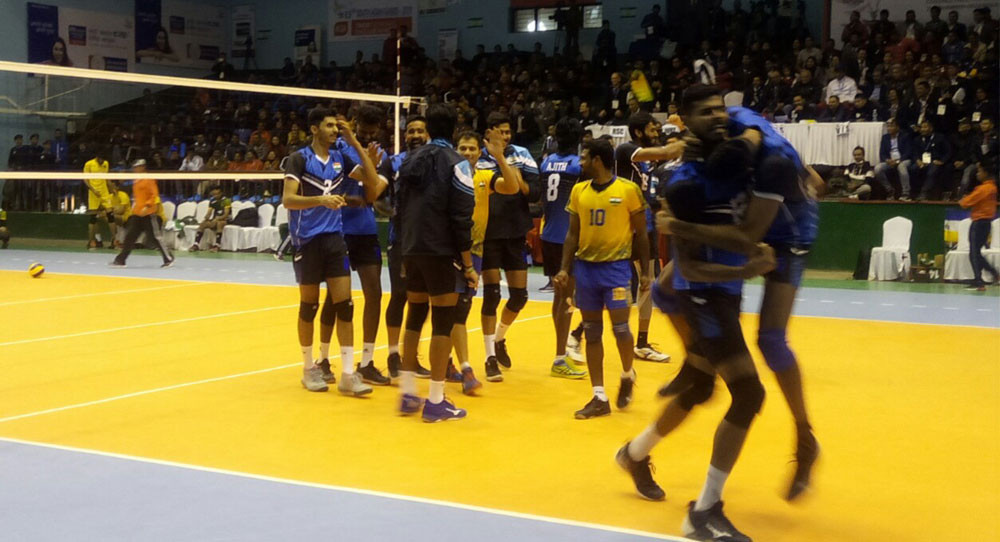 रोमाञ्चक प्रतिस्पर्धामा पाकिस्तानलाई हराउँदै भारतले जित्यो भलिबलमा स्वर्ण