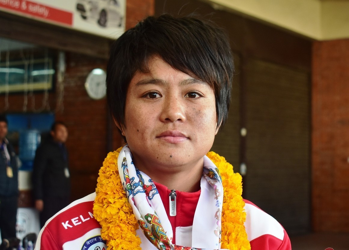 महिला फुटबलकी कप्तानको संन्यास घोषणा