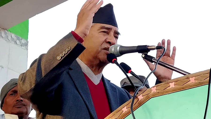 सरकारका कारण लोकतन्त्र संकटमा: सभापति देउवा