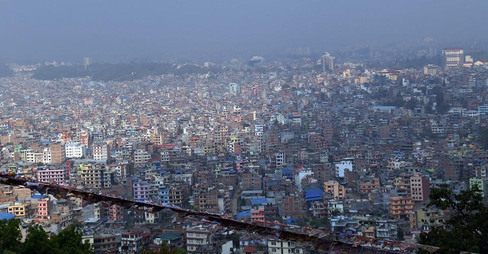 खुला रूपमा आगो बाल्न र फोहर जलाउन काठमाडौं महानगरको रोक