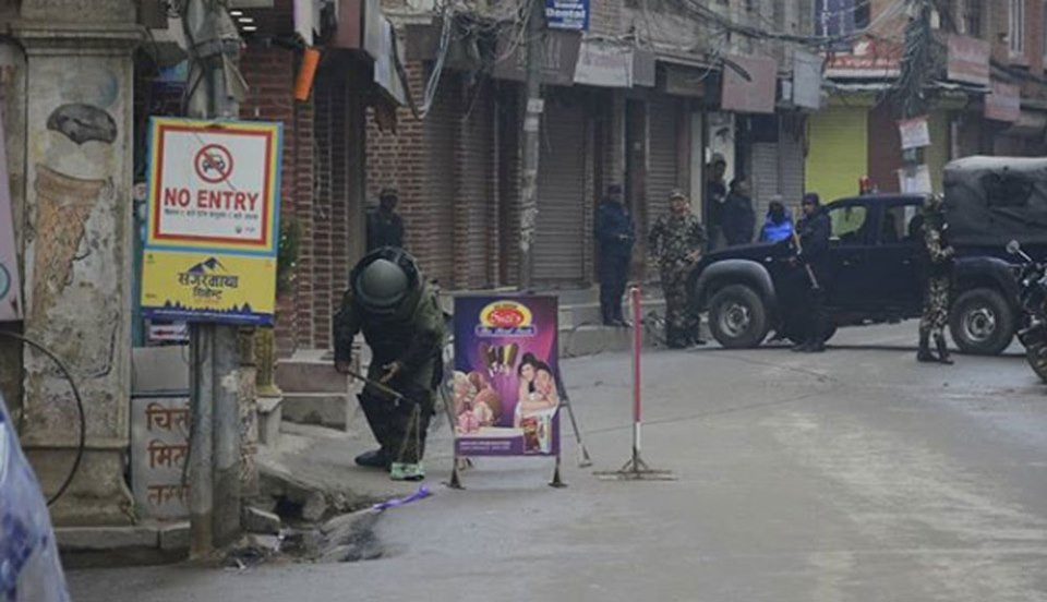 ललितपुरको गावाहालमा शंकास्पद वस्तु डिस्पोज