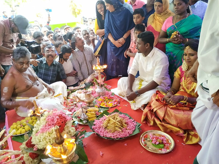 भारत: मस्जिदमा हिंदू जोडीको विवाह, उपहारमा १० असर्फी