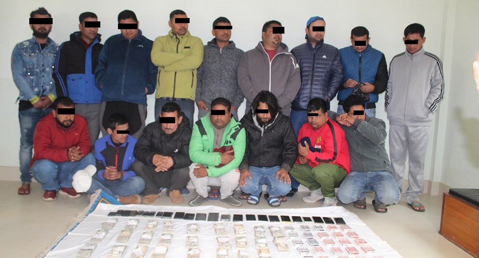जुवाखालबाट वडाध्यक्षसहित १६ पक्राउ, २२ लाख बरामद