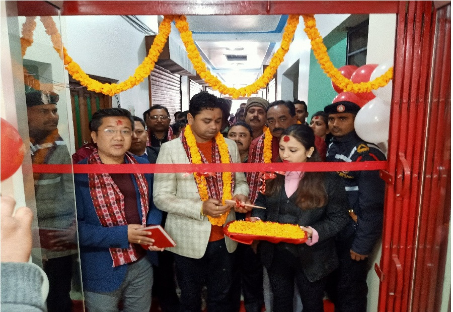 धकधइमा प्रभु बैंकको शाखा