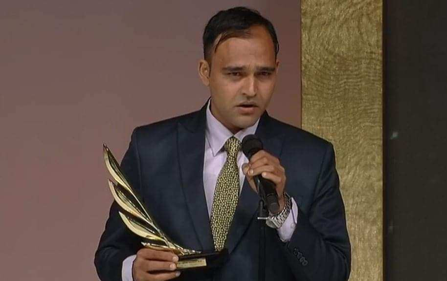 अर्जेन्टिना र स्पेनका खेल पत्रकारलाई पछि पार्दै ओलीले जिते अन्तर्राष्ट्रिय मिडिया अवार्ड