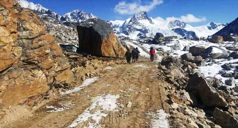 कोरोना संक्रमण फैलन नदिन चीनले गर्‍याे ओलाङ्चुङ्गोला नाका बन्द