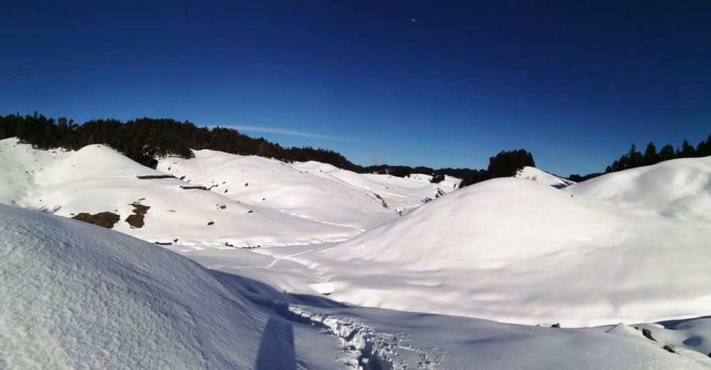हिमाल हिउँ पडिगयो, काँ छै डाँफ्या चरी... (खप्तड क्षेत्र)