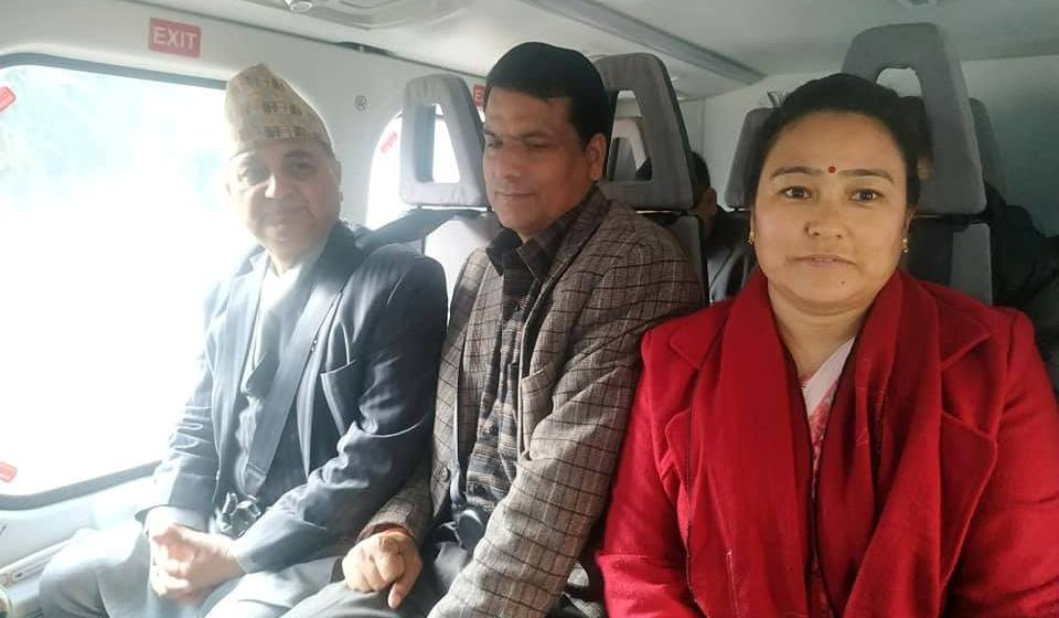 भारतले मिचेको सीमा अनुगमन गर्न गएका रक्षामन्त्री १५ किलाेमिटर वरैबाट फर्के
