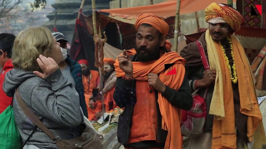 डोरी टाँगेर बाटो छेक्दा बालकको ज्यान गयो, पशुपतिमा साधुदेखि भक्तसम्म गाँजामा लट्ठ