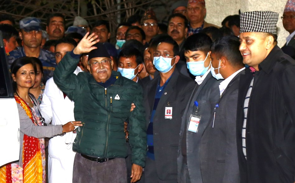 प्रधानमन्त्री ओली फेरि त्रिवि शिक्षण अस्पतालमा