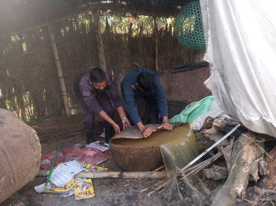 दुई दिनमा साढे १६ सय लिटर अवैध घरेलु मदिरा नष्ट