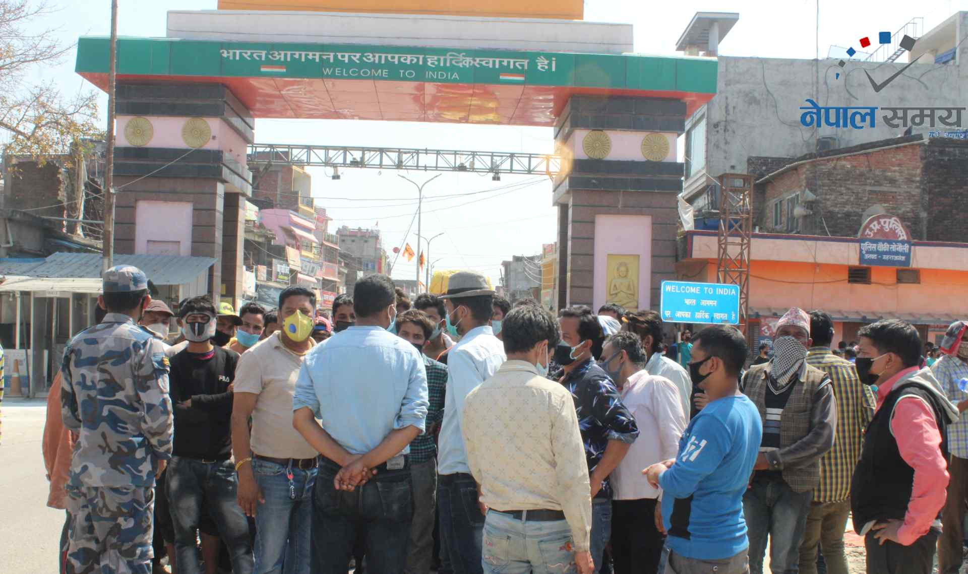 दसगजाबाट ३०० नेपालीको विलाप : सरकार हामीले के बिरायौं ?  (फोटो फिचर)