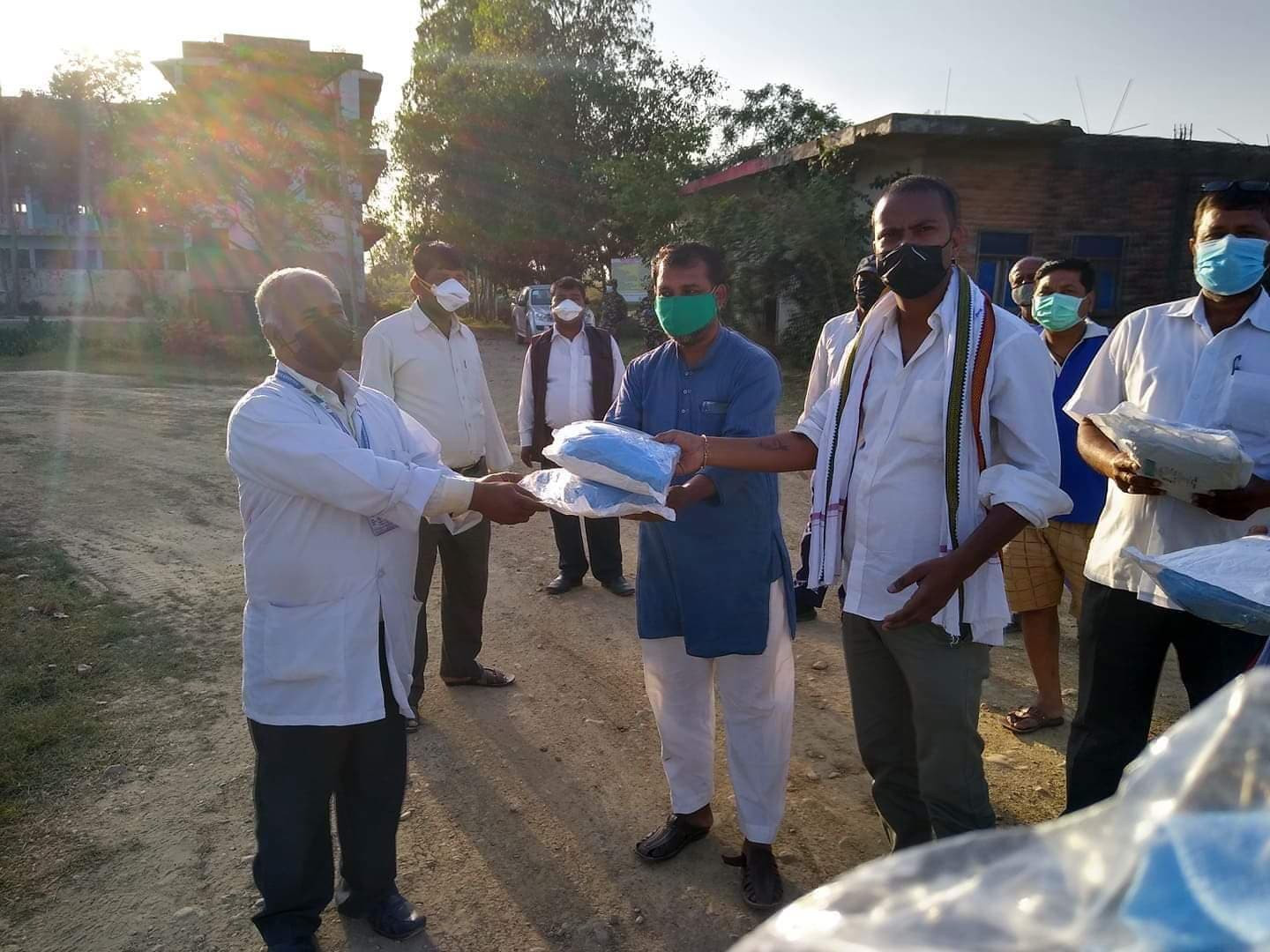 कांग्रेस उपसभापति निधिद्वारा क्वारेन्टाइनलाई पीपीई सहयोग