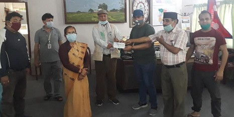 सिद्धार्थनगर राहत कोषमा सहयोगी हात बढ्दै