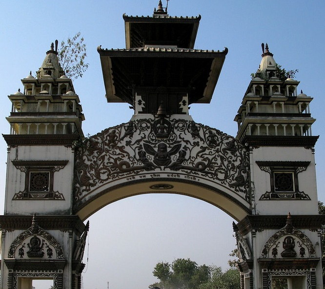 तीनजना कोरोना संक्रमित बसेको वीरगञ्जको छपकैया सील