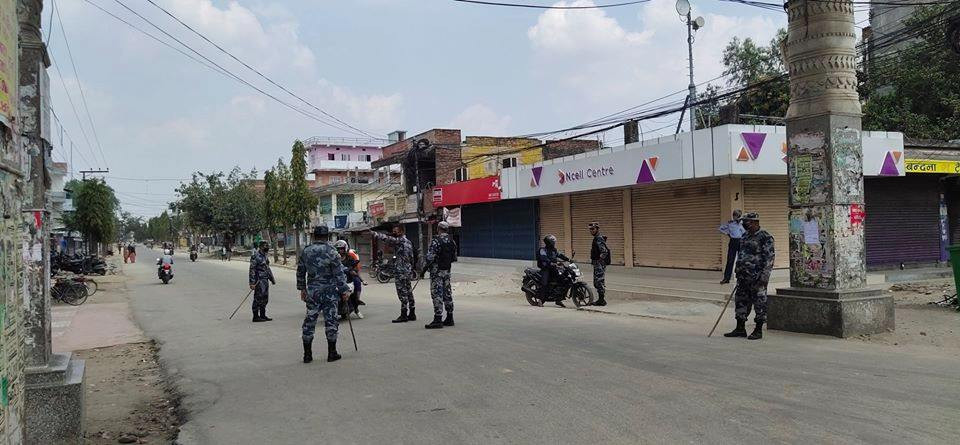 नाका प्रवेशमा रोक लगाएपछि भारतीयद्वारा नेपाली प्रहरीमाथि आक्रमण