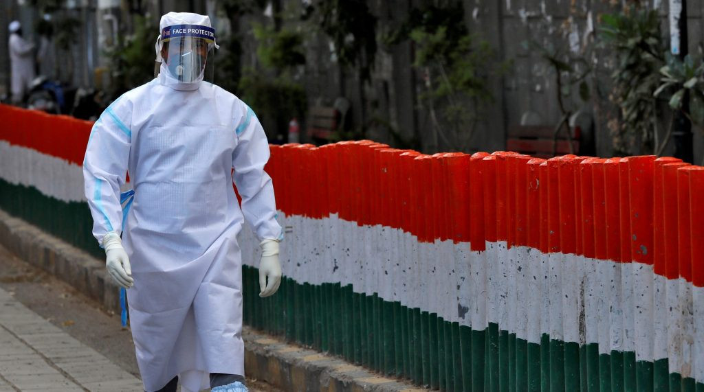 भारत :  १७० जिल्ला 'रेड जोन' घोषित, घरघरमै पुगेर काेराेना परीक्षण