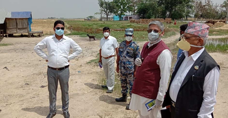 जनप्रतिनिधि हिँडेरै पुगे सीमा निरीक्षणमा