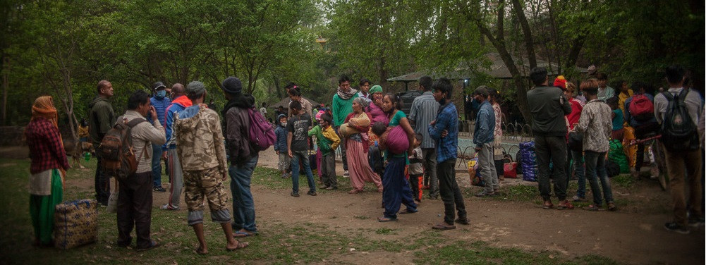 घर हिँडेका ३०० जना थानकोटमै अड्किए