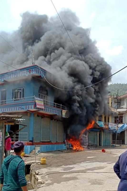 गुल्मीमा आगलागीबाट किशोरको ज्यान गयो