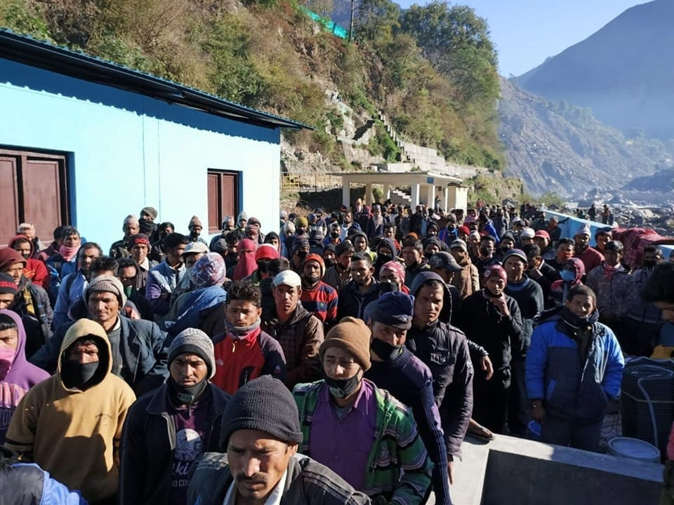 भारतबाट ६ हजार भित्रिँदा एक हजारको मात्रै  काेराेना परीक्षण