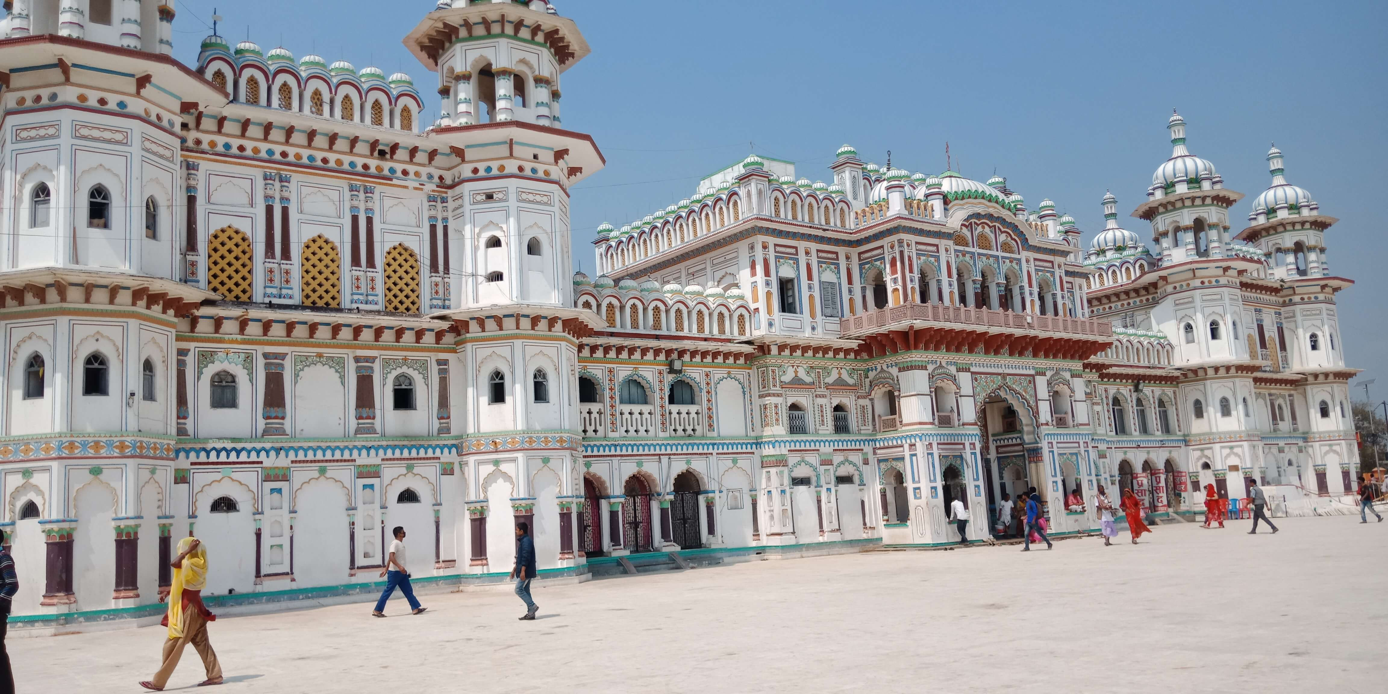 जन्मदिनमा पनि जानकी मन्दिरको गेट बन्द