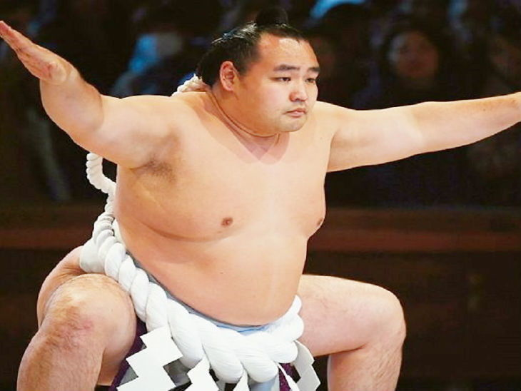 कोरोना संक्रमणबाट २८ वर्षीय जापानी रेस्लरको निधन