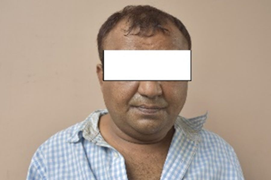 नक्कली डीएसपी बनेर ठगी गर्ने पक्राउ