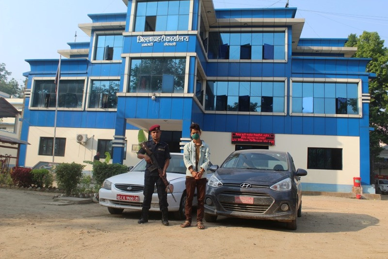 कार चोरीको आरोपमा किशोर पक्राउ