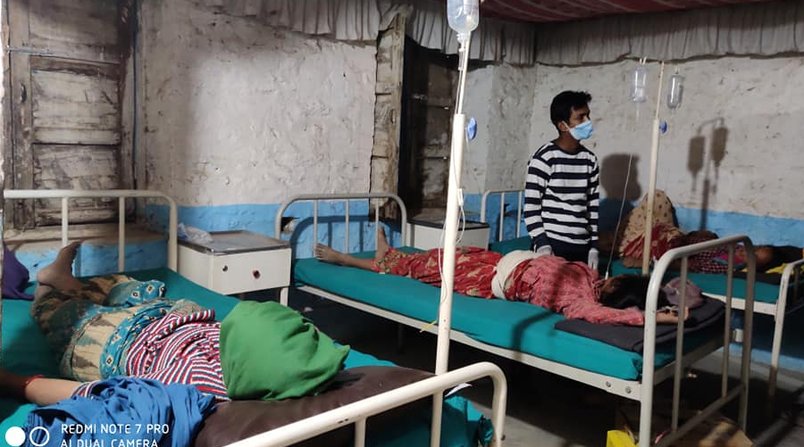 स्वास्थ्य चौकीको भवन बनाउन बालुवा निकाल्दा दम्पतीको मृत्यु