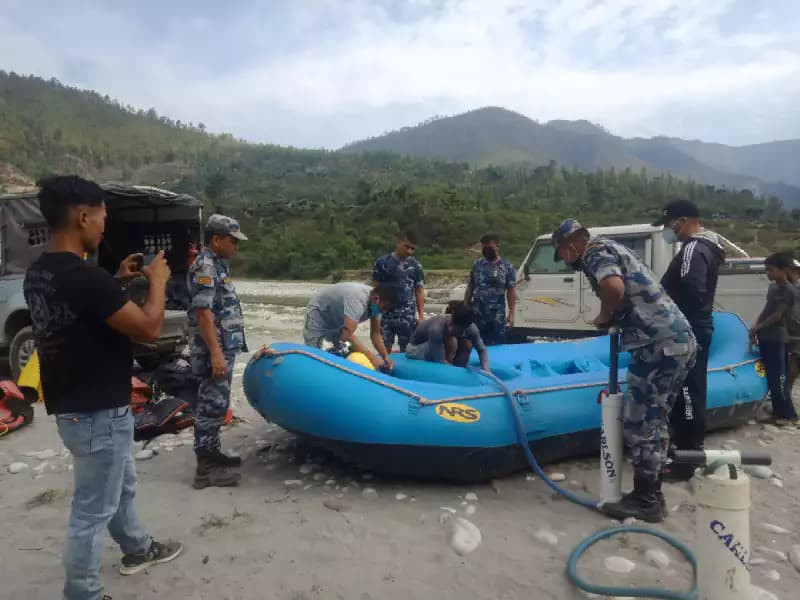 भेरीमा बेपत्ता युवाको खोजीका लागि सशस्त्रको गोताखोर टोली परिचालन
