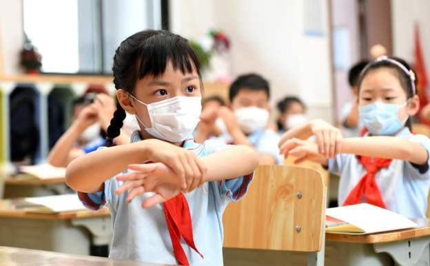 नयाँ संक्रमण देखिएपछि कोरियाले बन्द गर्‍यो २५१ स्कुल