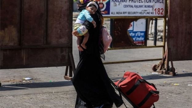 बढ्दो महामारीका बीच भारत अब 'अनलक' हुँदै