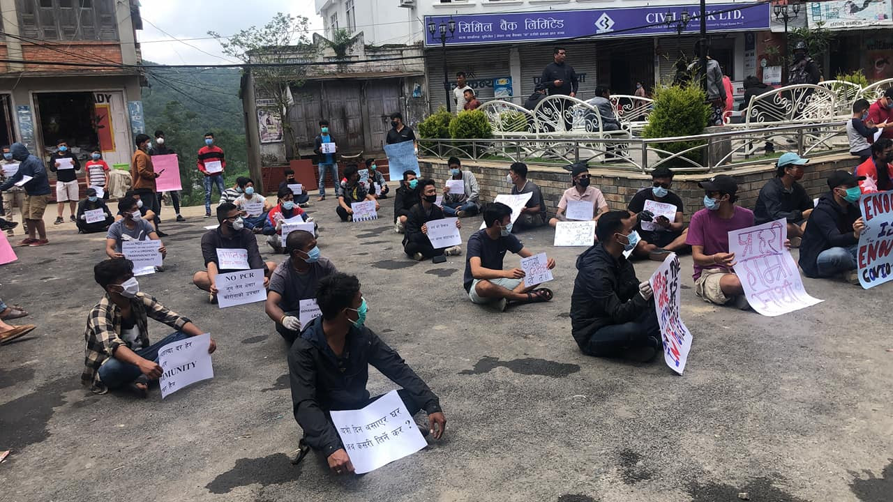 जेल हाल्ने चेतावनीपछि झनै बढ्यो सरकारविरुद्ध प्रदर्शन