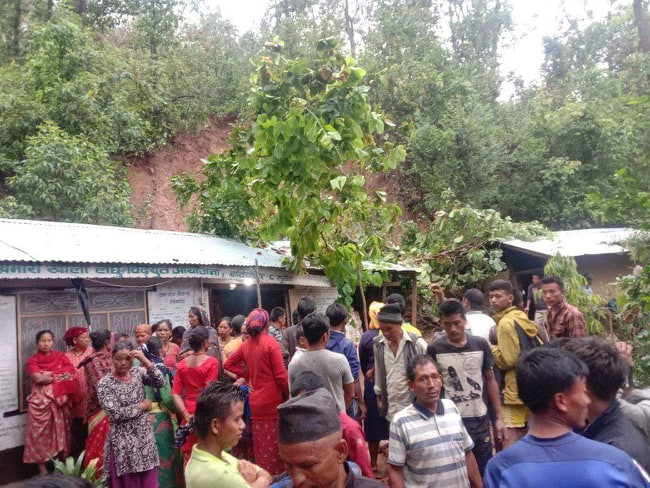 सुर्खेतको जलविद्युत् आयोजनामा पहिरो, एकको मृत्यु