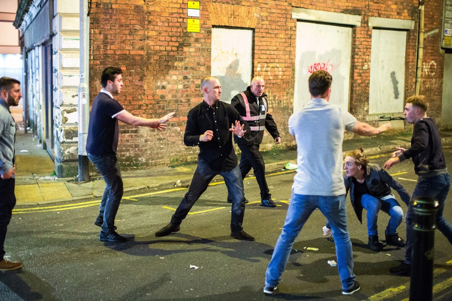 लकडाउनपछि बेलायतमा पहिलो ‘नाइट आउट’