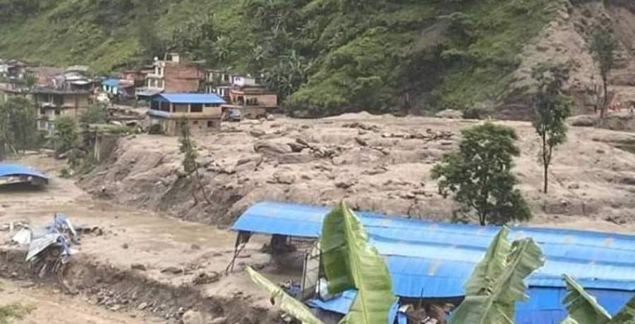 सिन्धुपाल्चोक पहिरोमा बेपत्ता २० जनाको खोजी जारी, भाेटेकाेशीले बगाएको आशंका