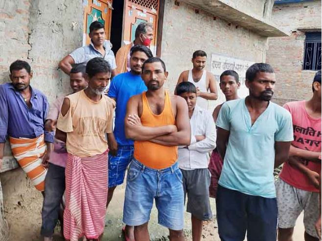 भारतीय मिडियाको रिपोर्ट : नेपाल प्रवेश गर्न नपाउँदा पूरै गाउँ बेरोजगार
