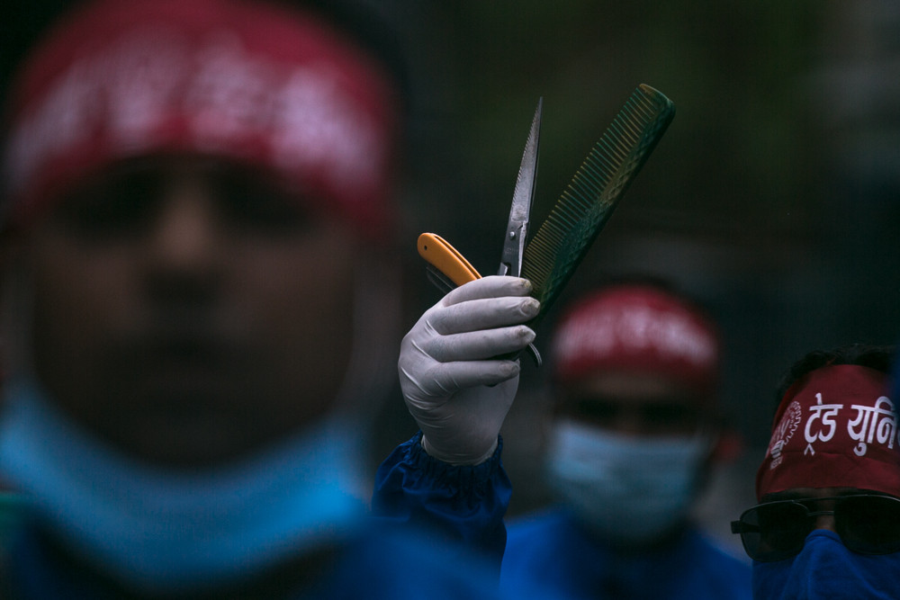 राजधानीमा नाई श्रमिकको प्रदर्शन (फोटो फिचर)