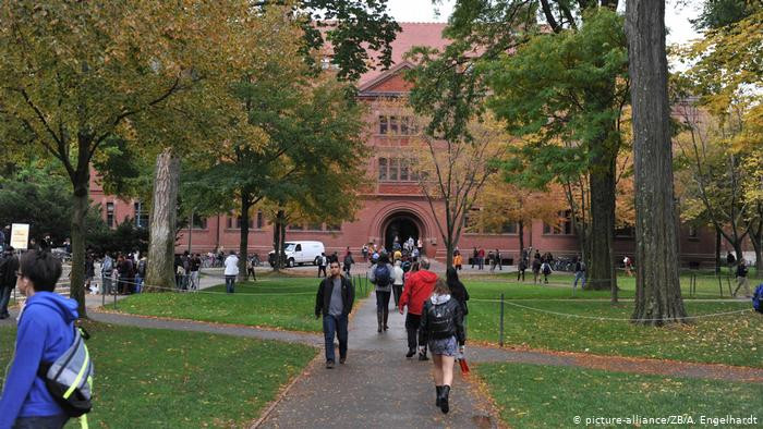 विदेशी विद्यार्थीको भिसा रद्द गर्ने निर्णय ट्रम्प प्रशासनद्वारा फिर्ता