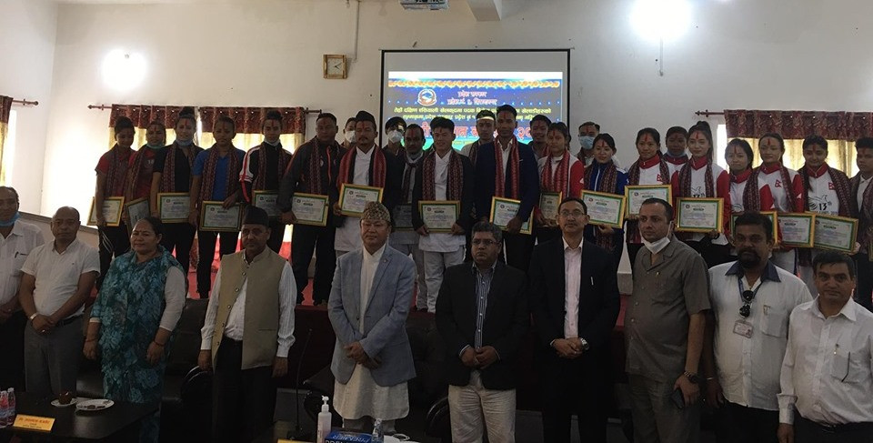 सागका पदक विजेता ८८ खेलाडीलाई प्रदेश १ सरकारको सम्मान