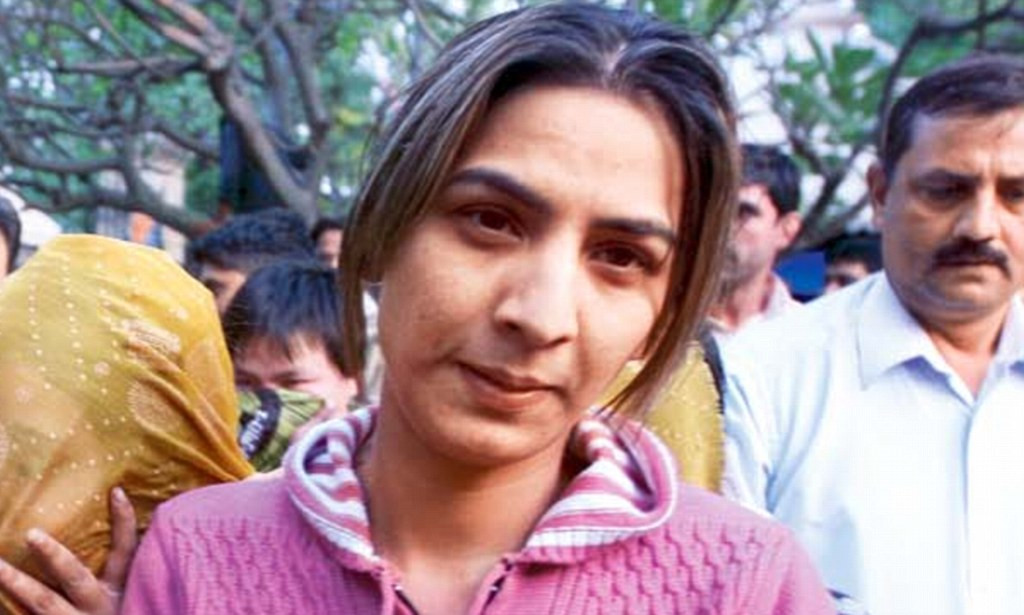 गीता अरोरा : चार पटक बिहे, चारै श्रीमान इन्काउन्टरमा मारिए