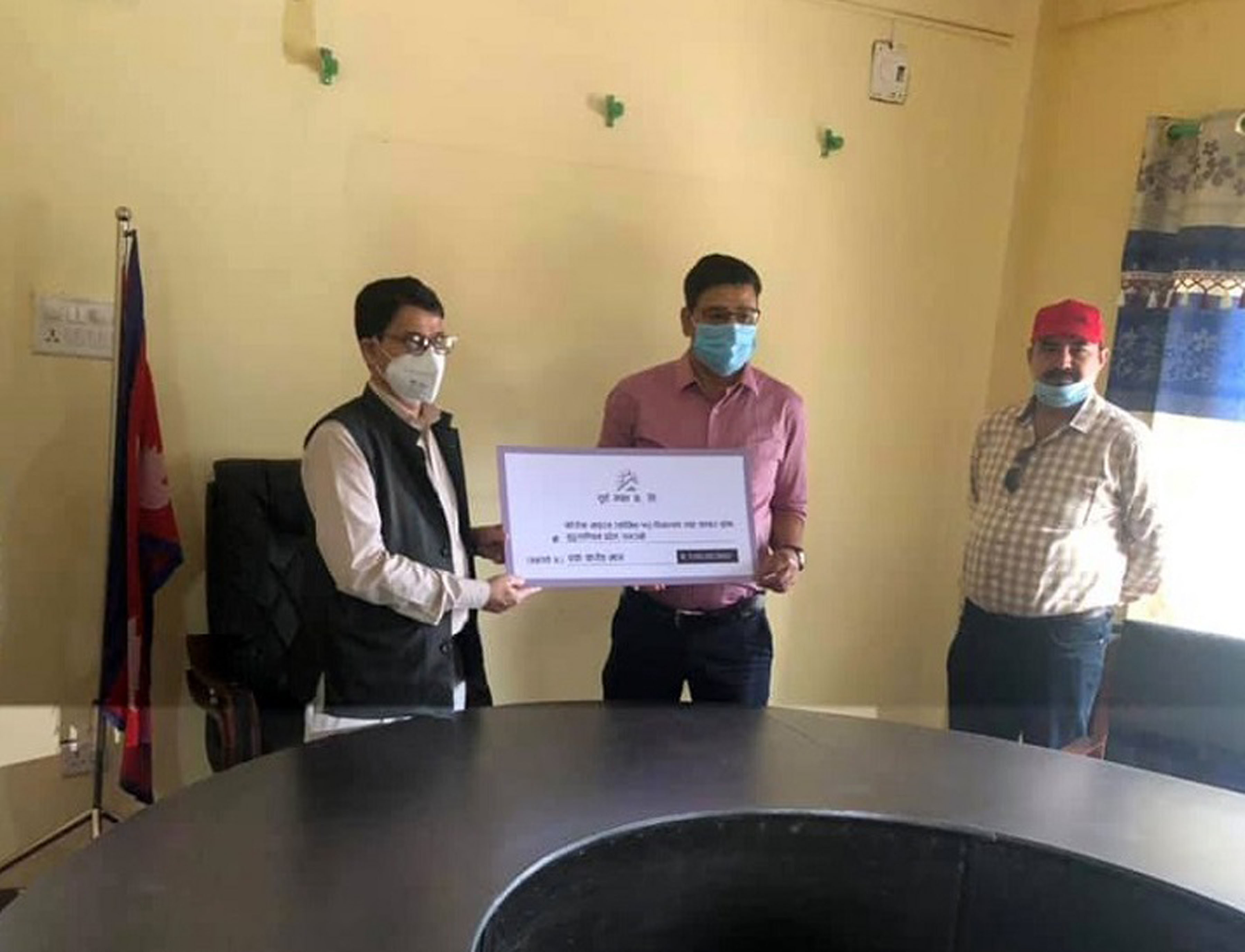 सुदूरपश्चिम प्रदेश सरकारलाई सूर्य नेपालको एक करोड सहयोग