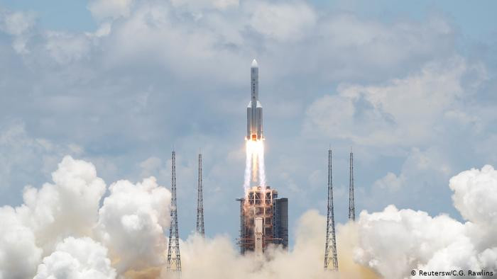 चीनले पठायो मंगल ग्रहमा यान