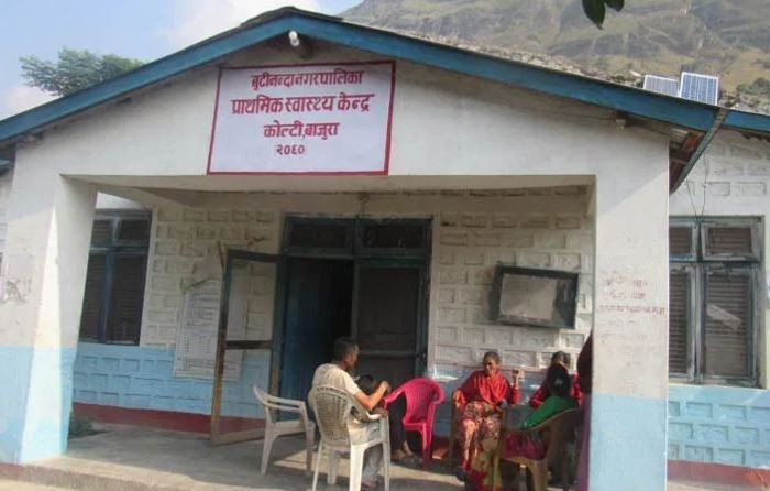 बाजुरामा स्थानीयको कुटपिटबाट स्वास्थ्यकर्मीको हात भाँचियो