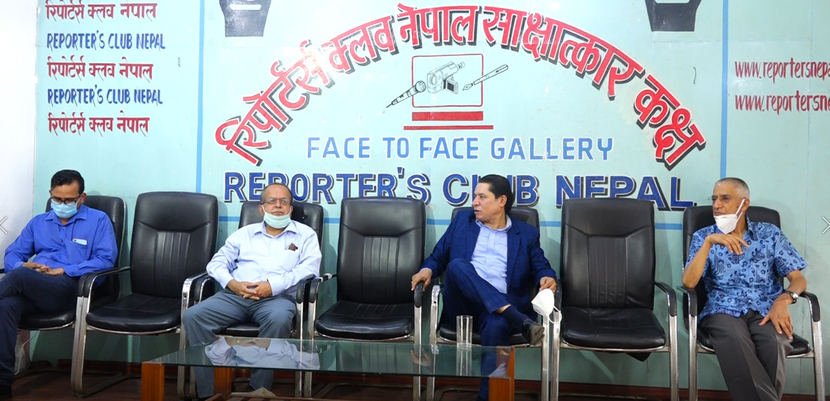 कोरोनाबाट बच्न आफै साबधान हुनुपर्नेमा चिकित्सकको जोड